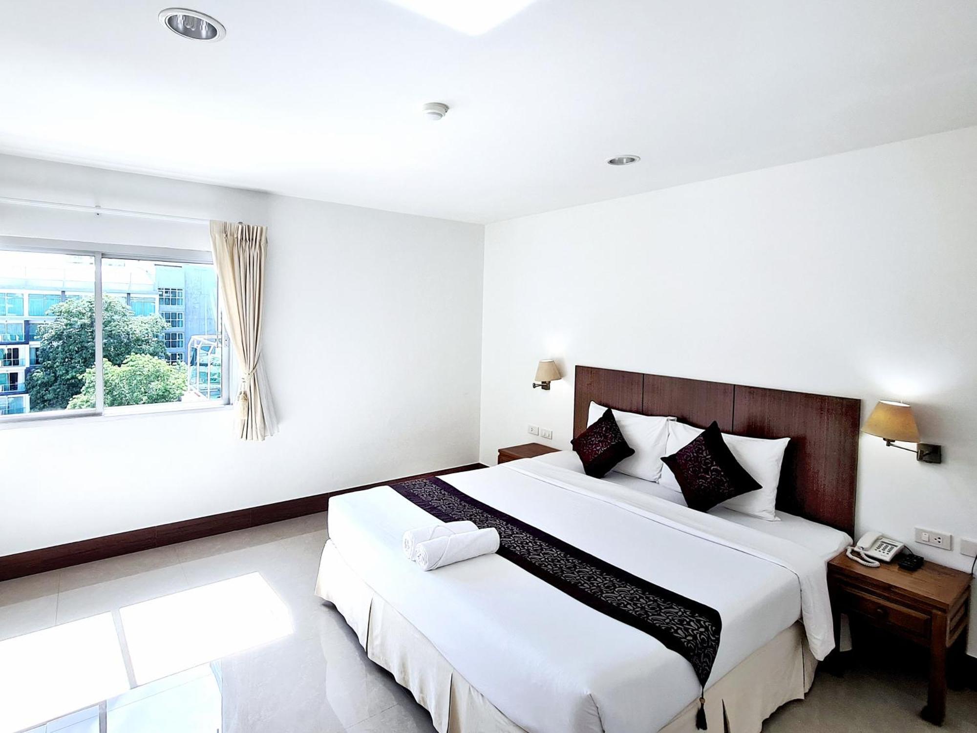 Nanthana Villa Pattaya Exterior photo